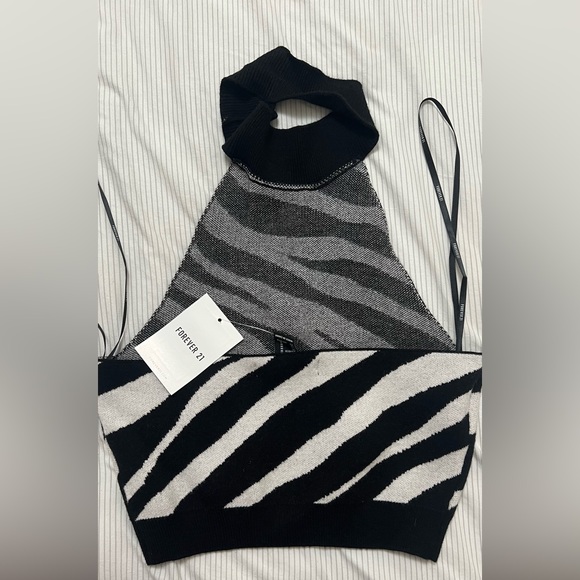 Zebra sweater knit set / mini skirt & halter top - Picture 5 of 6